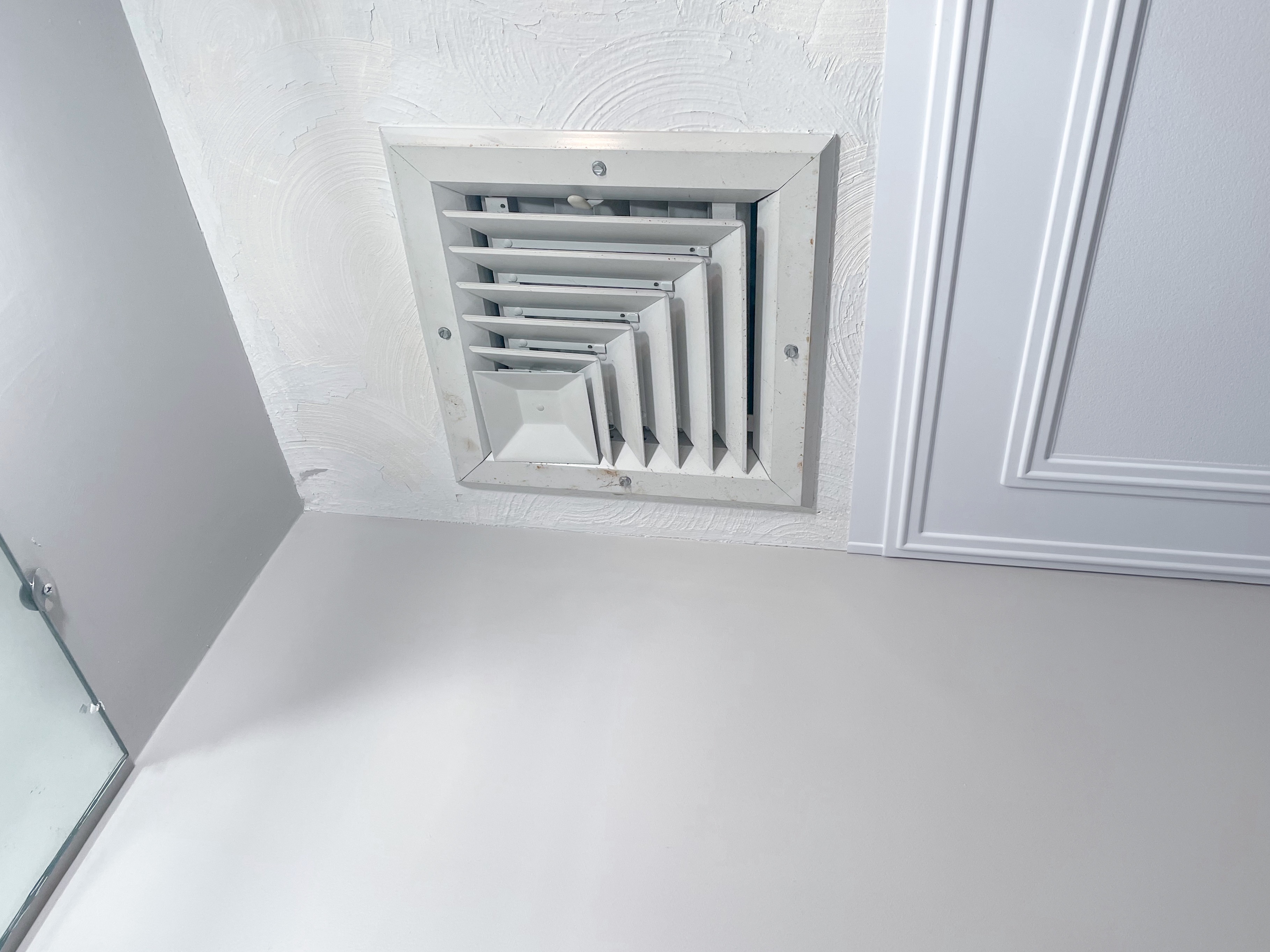 Ceiling vent