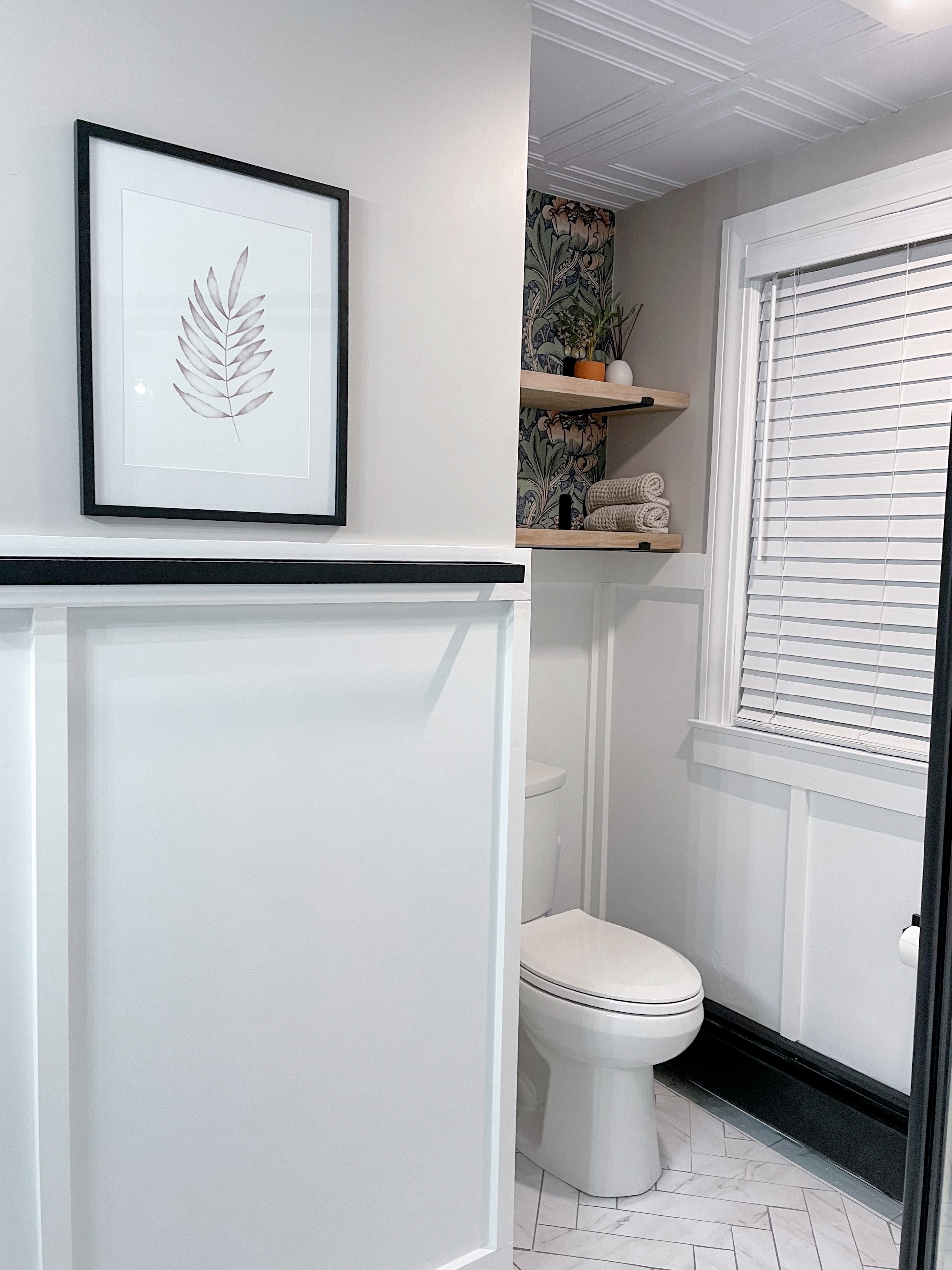 New towel bar and picture