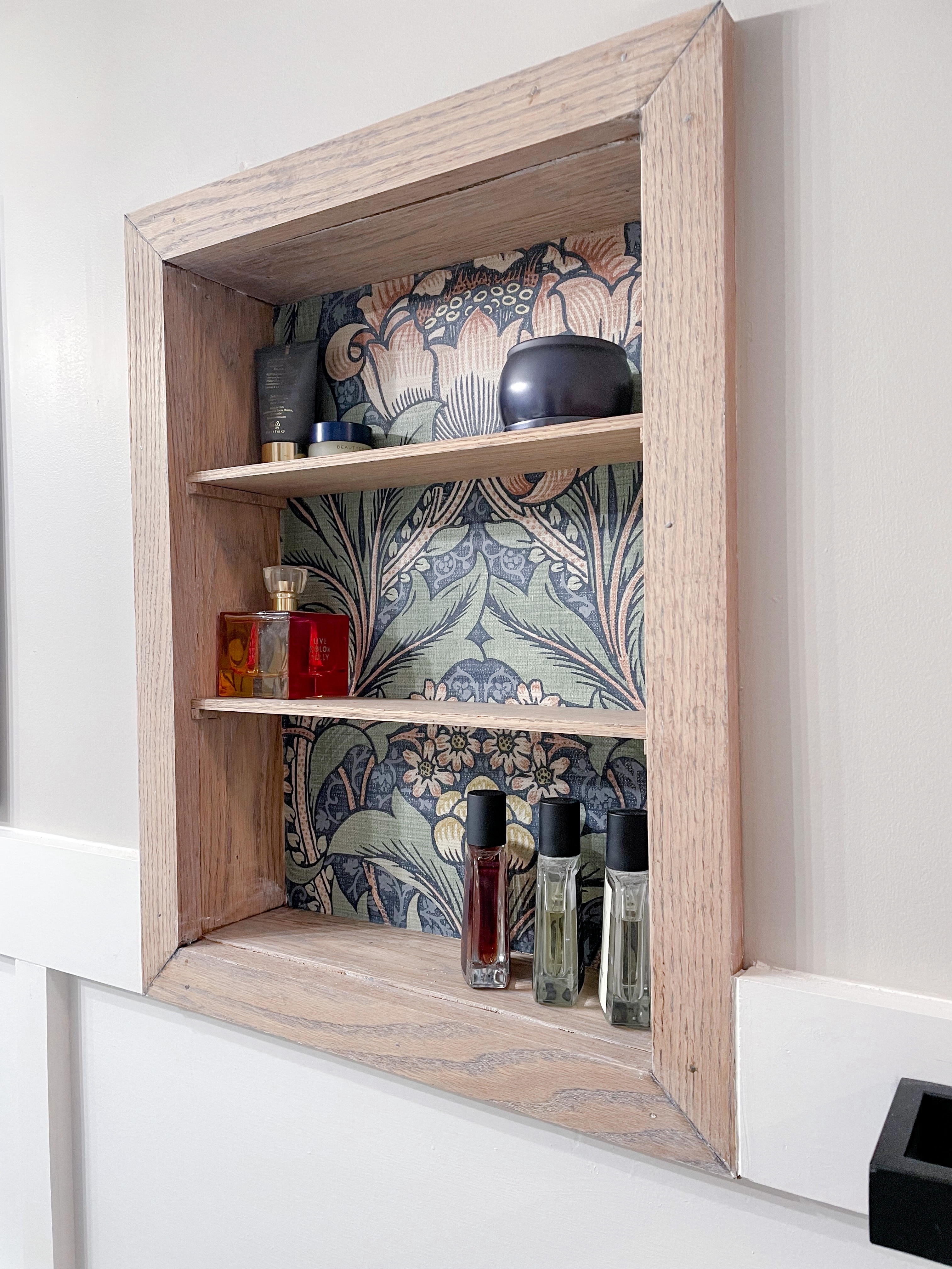 Up close medicine cabinet