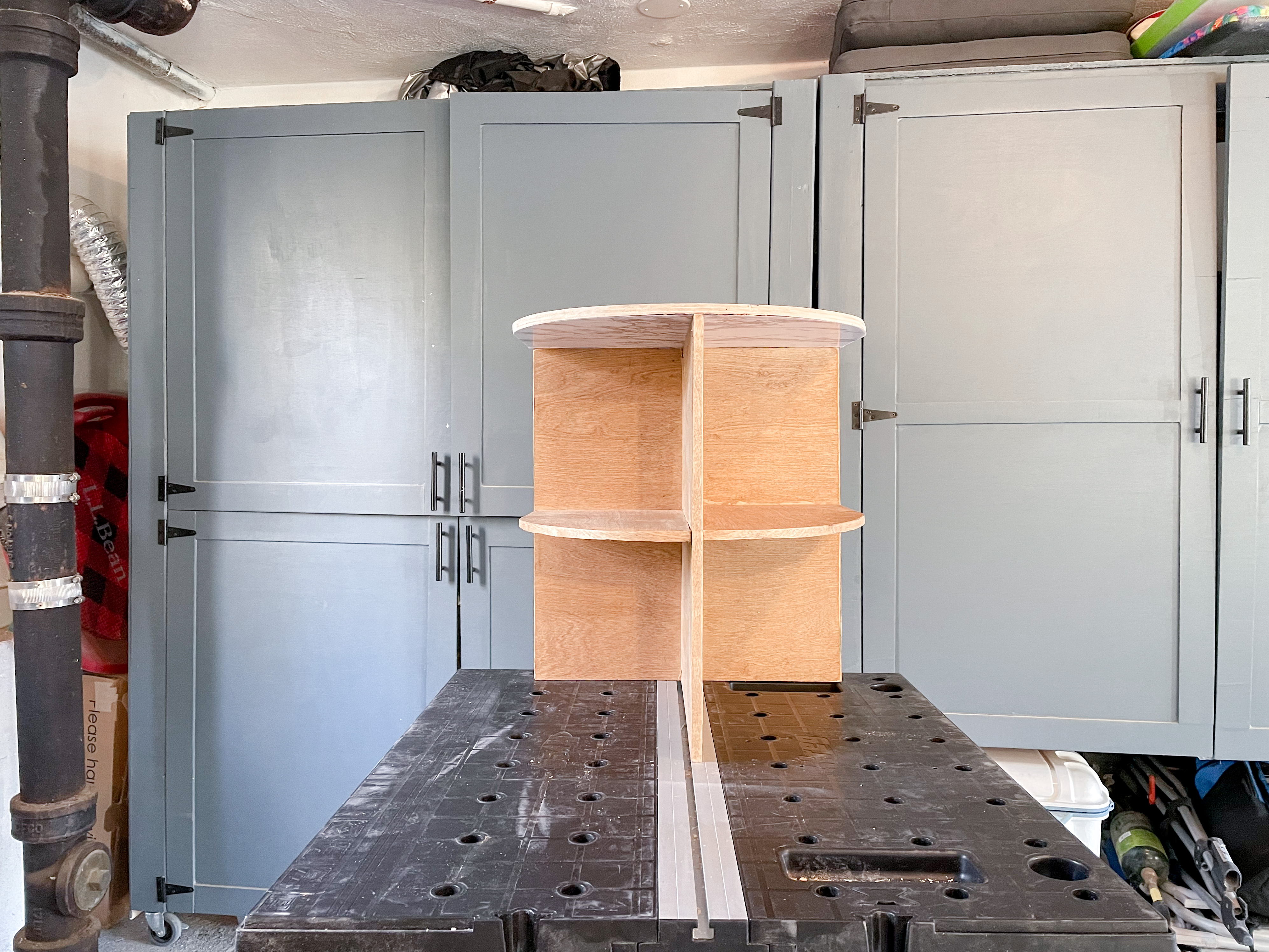 Assembled table with top